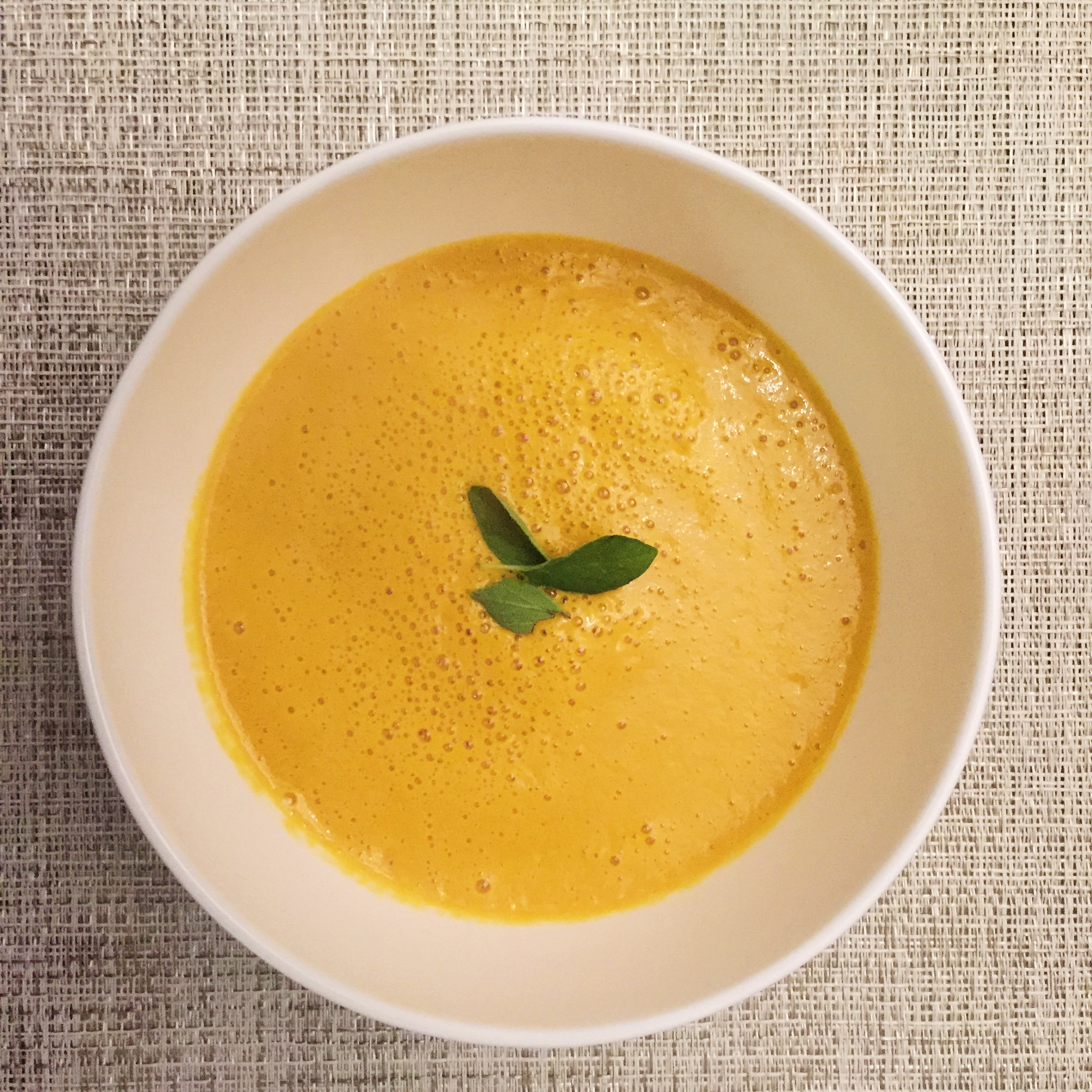 Amazingly Delicious Carrot Curry Soup- The Leisureist